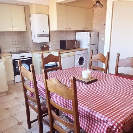 Spacieux T4 En Centre Ville Apartman